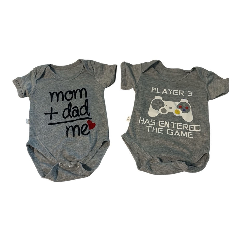 Gray Baby Onesie Set - Fun Gaming and Family Designs in 0-3 months size